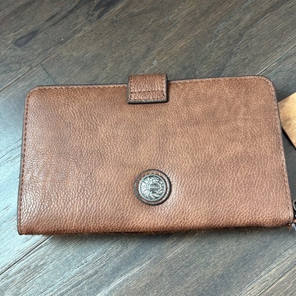 Justin Boots Wristlet/wallet,hair hide,bone,inlay, magnetic close,multisection - Picture 3 of 10